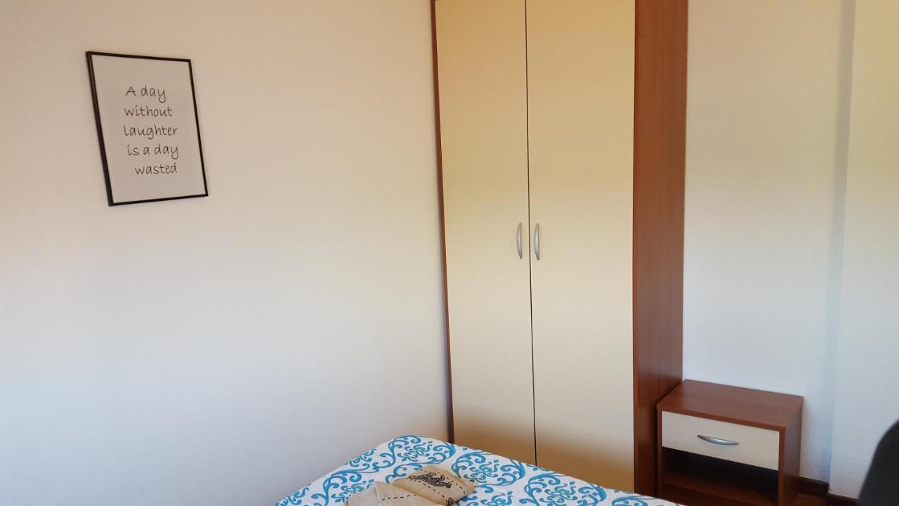 Apartmani Viktorija Fažana Exteriör bild